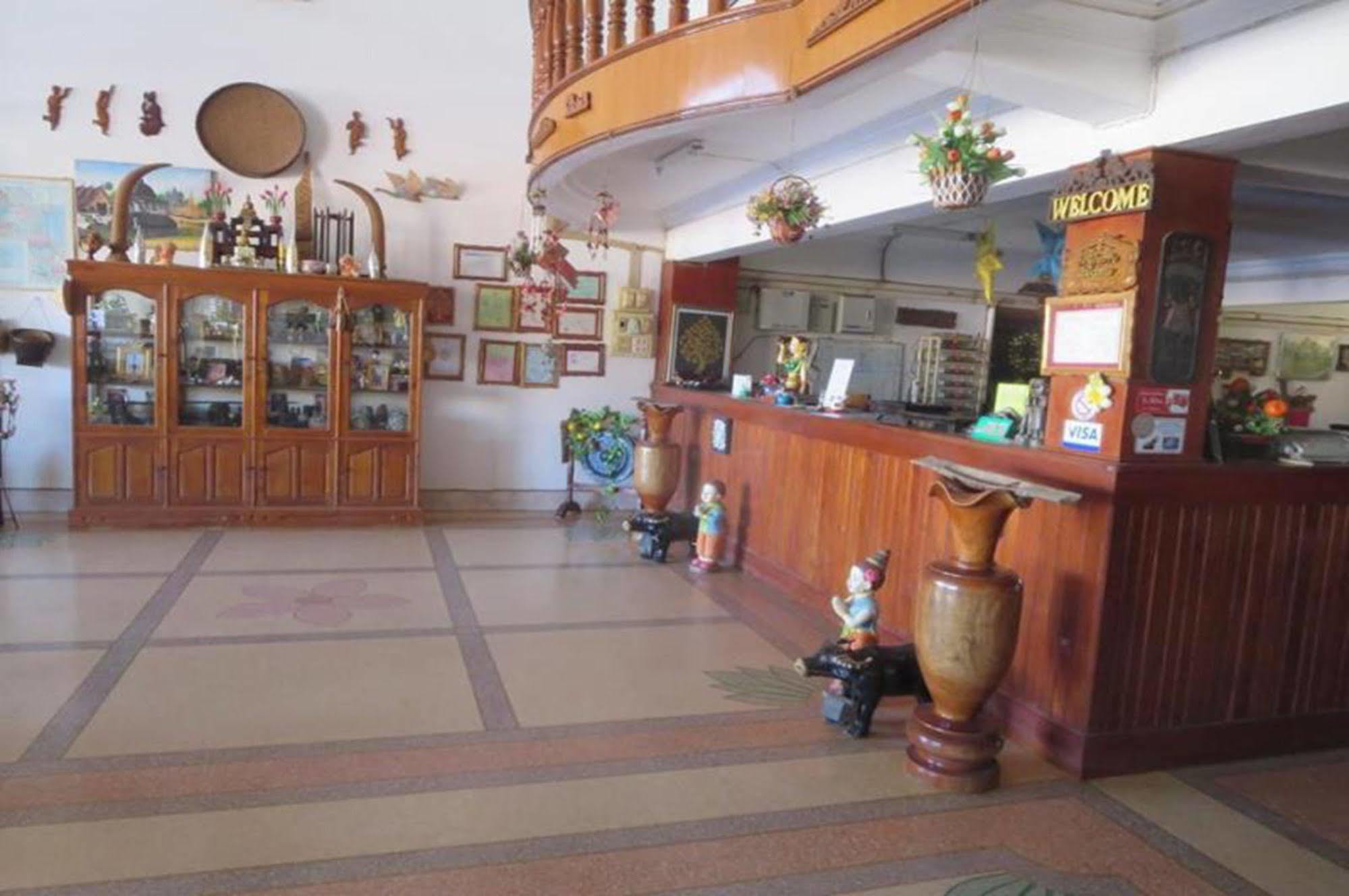 Champa Hotel Pakxé Zewnętrze zdjęcie
